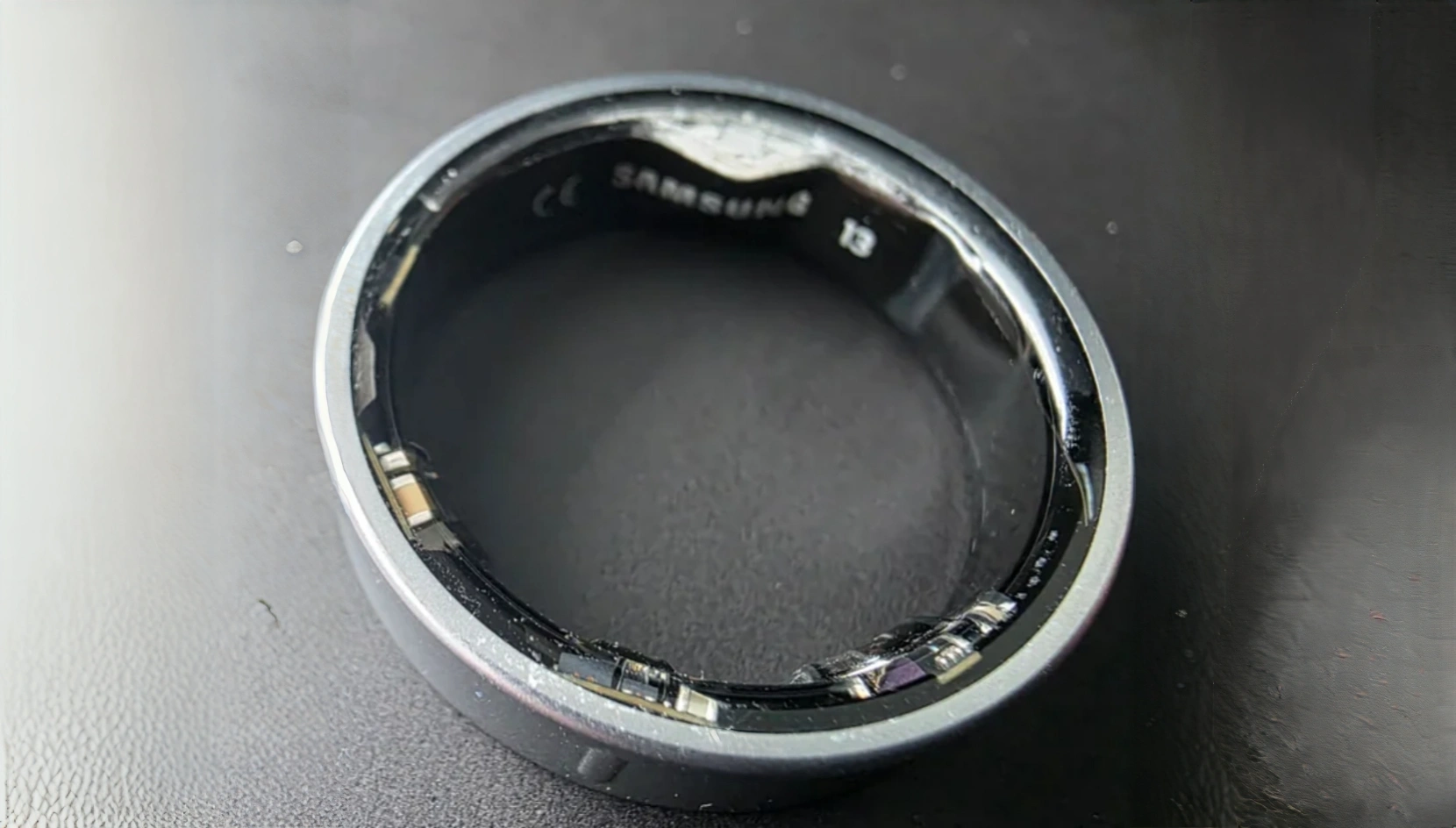 サムスン「Galaxy Ring」のバッテリー膨張に関する苦情が相次ぐ