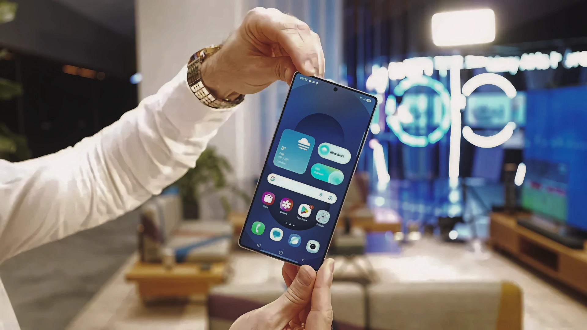 サムスン、Galaxy S26向けExynos 2600の量産を開始～高精度2nmプロセスを採用