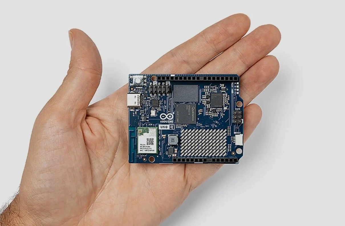 クアルコム、Arduino買収を発表し、共同開発ボード「UNO Q」を公開