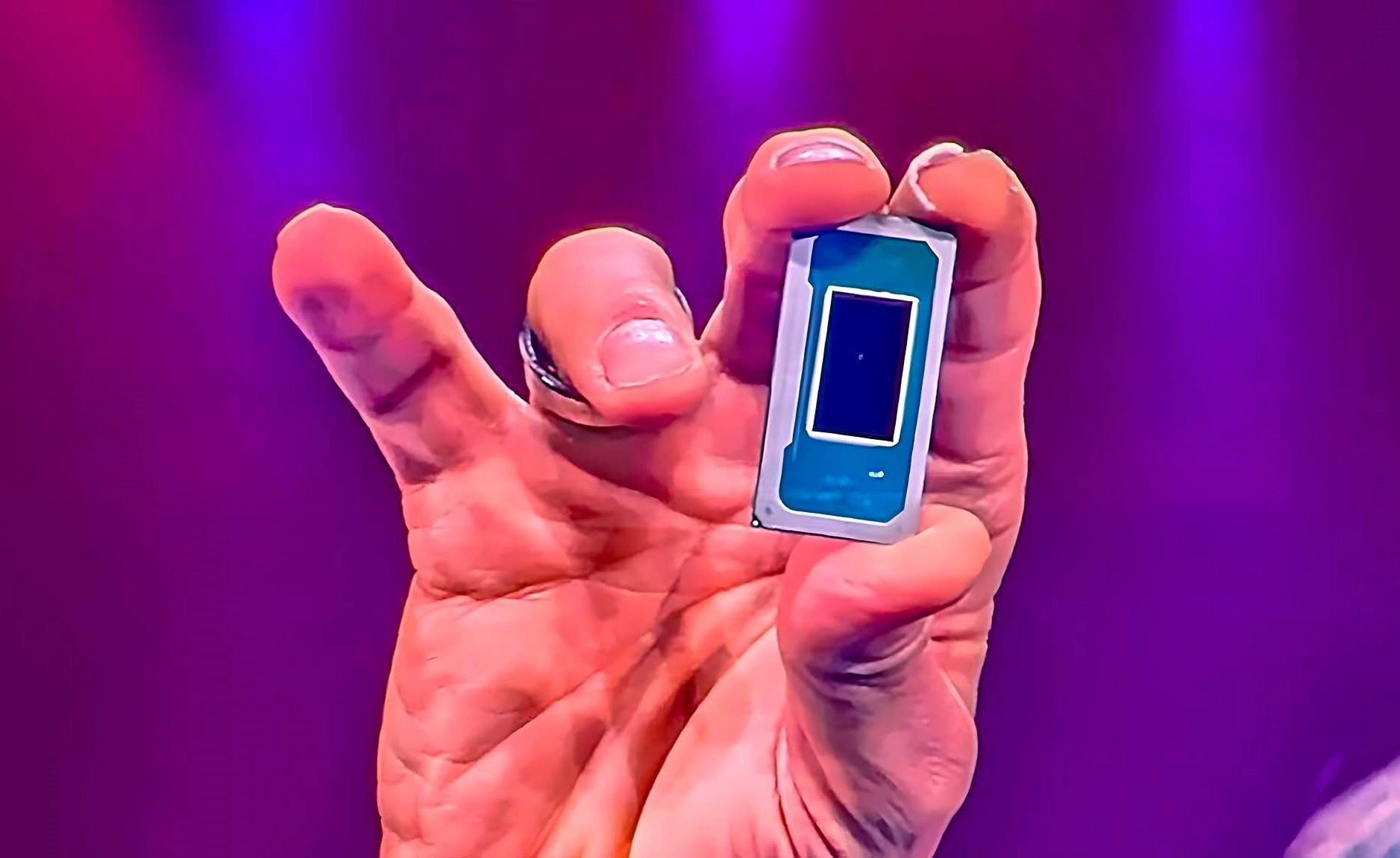 Intelの「Panther Lake」プロセッサ、2025年の発表は見送りへ－CES 2026で初公開か