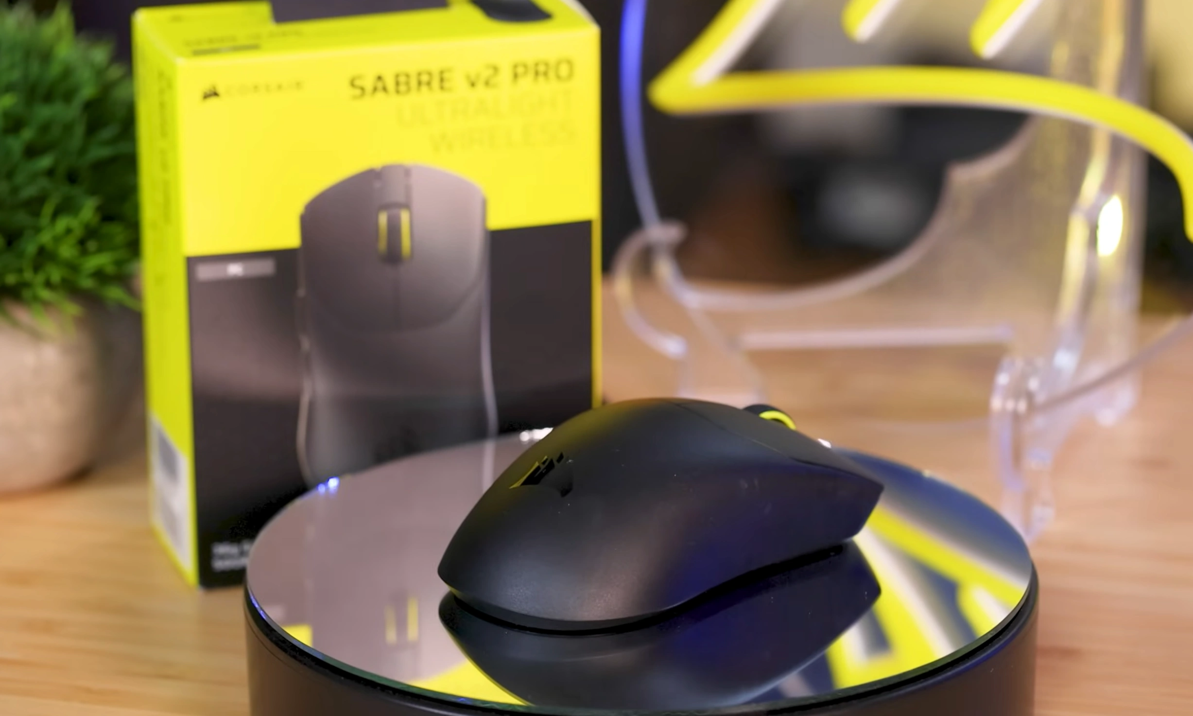 ドイツのPCGHが軽量ゲーミングマウス「Corsair Sabre V2 Pro」のレビューを公開