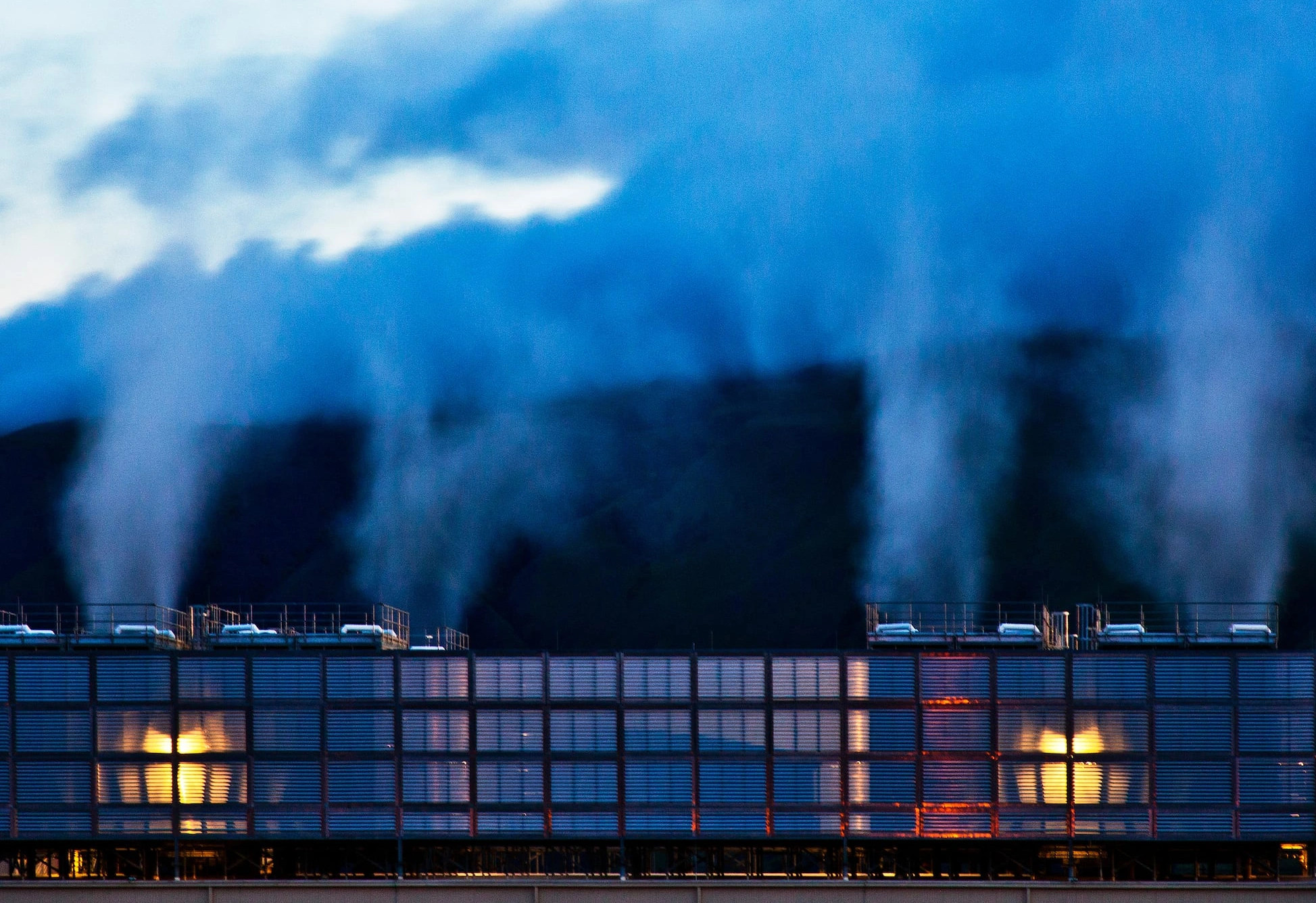 米国で230以上の団体がAIデータセンター建設の一時停止を要求 環境への影響を懸念