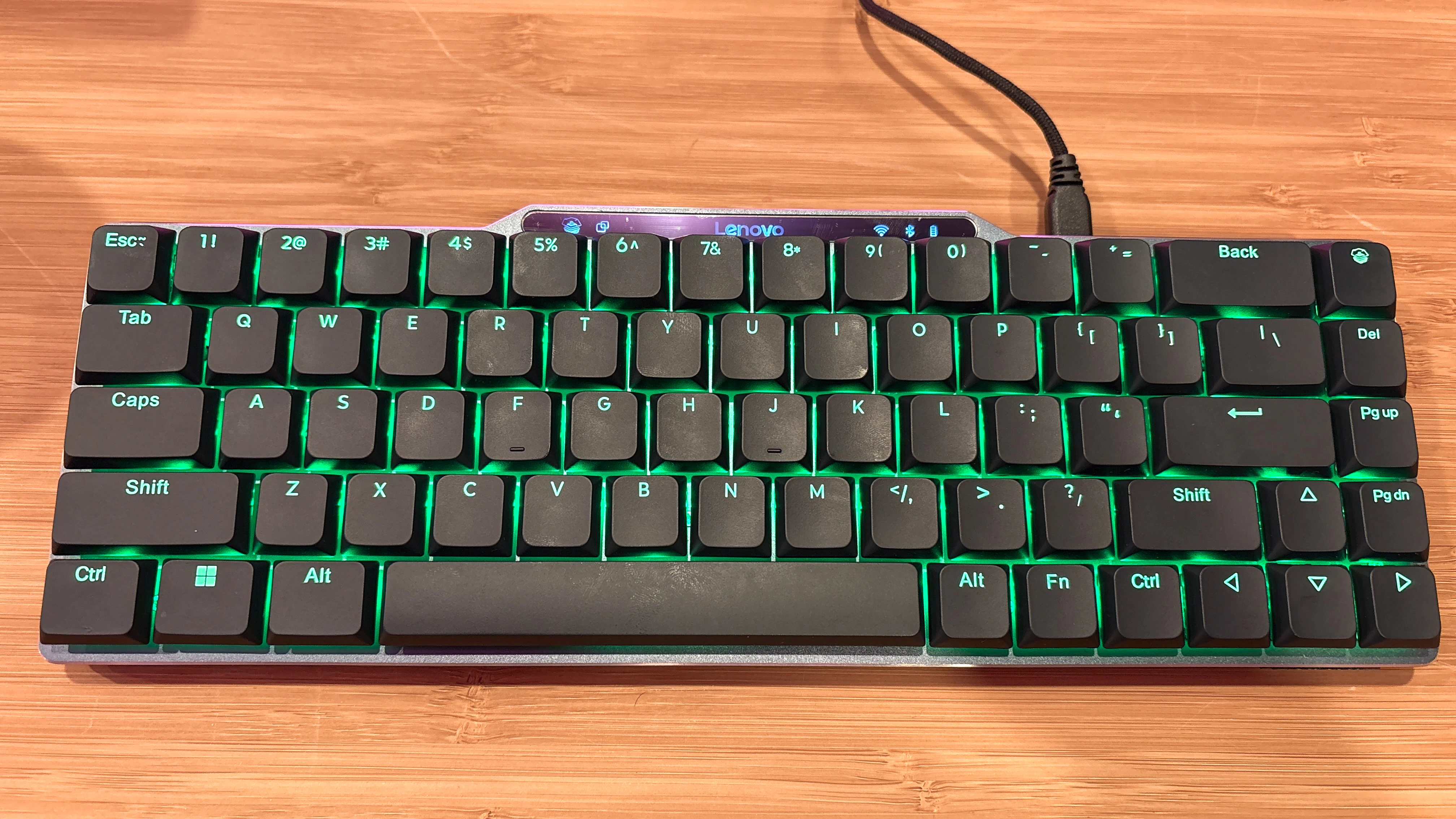 レノボ、打鍵感を自在に変えられるキーボードのコンセプトをCES 2026で披露