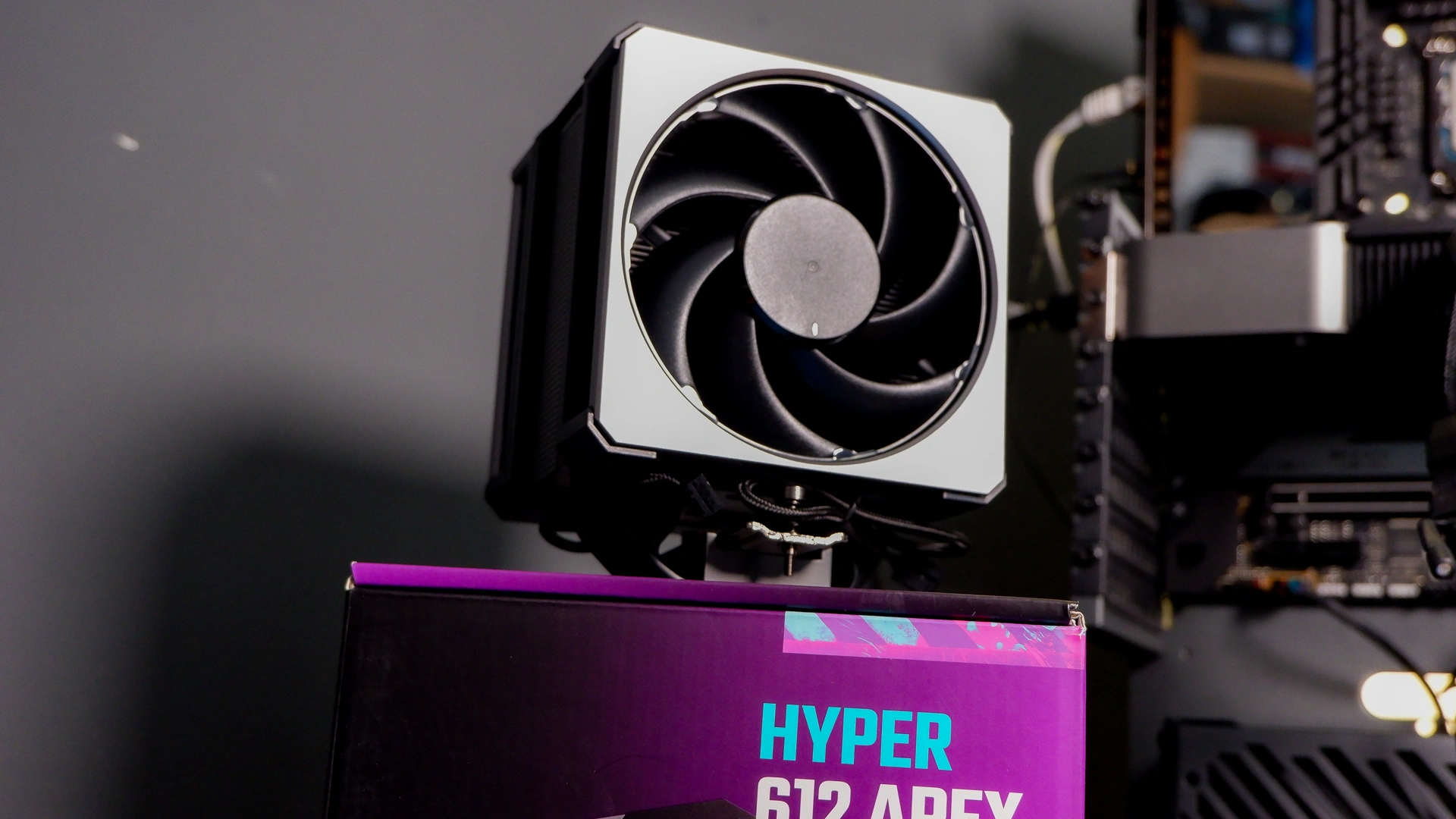 Cooler Master、高性能タワー型CPUクーラー「Hyper 612 APEX Pro」を59ドルから発売