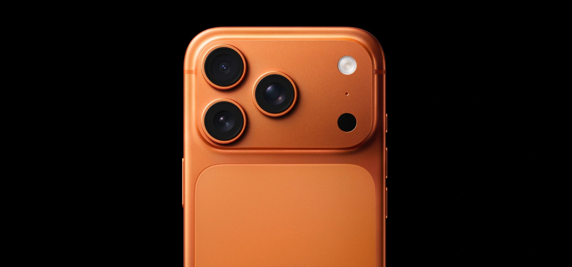 iPhone 18 ProとiPhone 18 Pro Max、LTPO+ OLEDディスプレイを採用へ